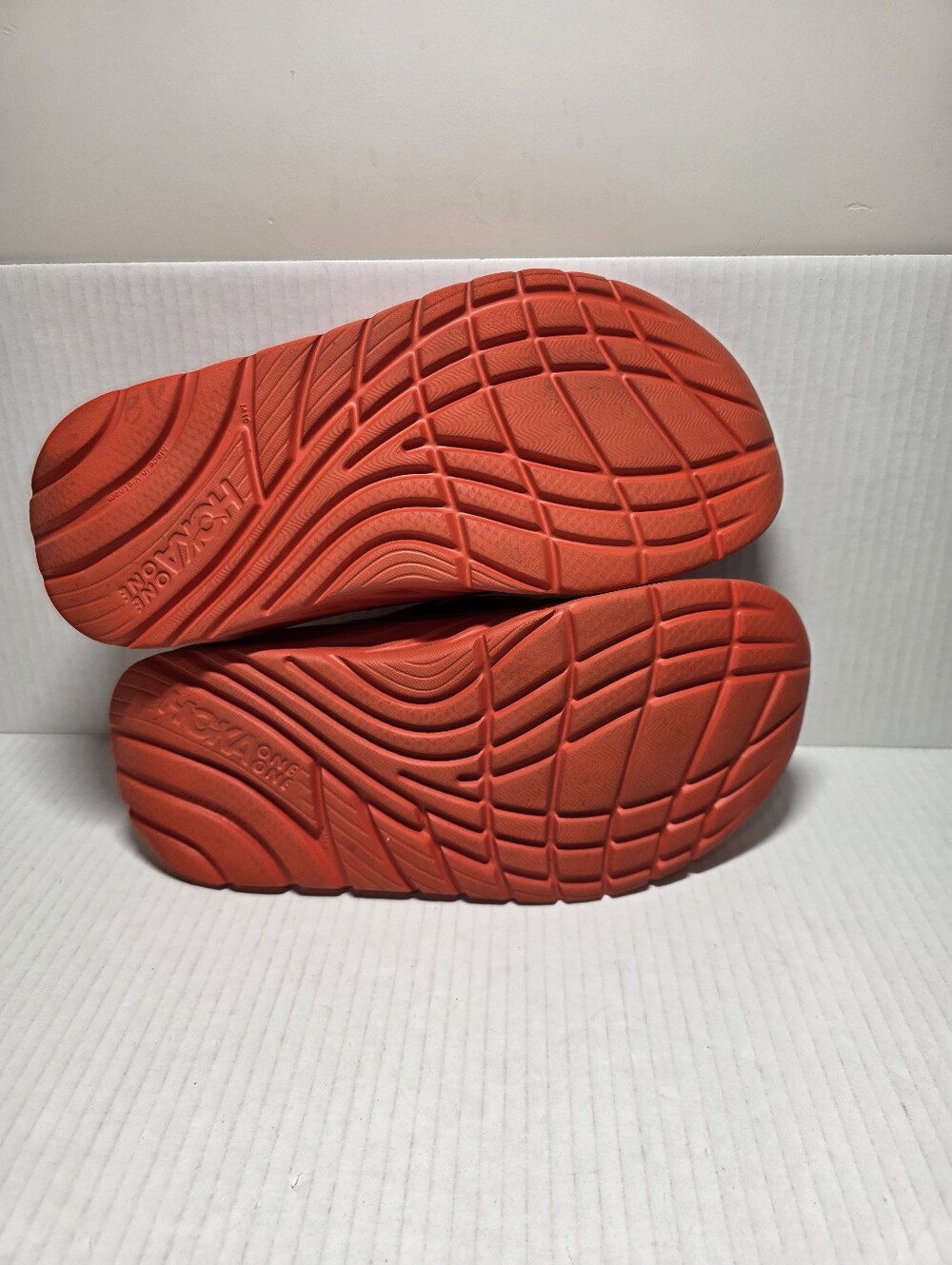 Hoka one One Ora Recovery Slide Men’s Size 10 Orange Sandals - Picture 5 of 7